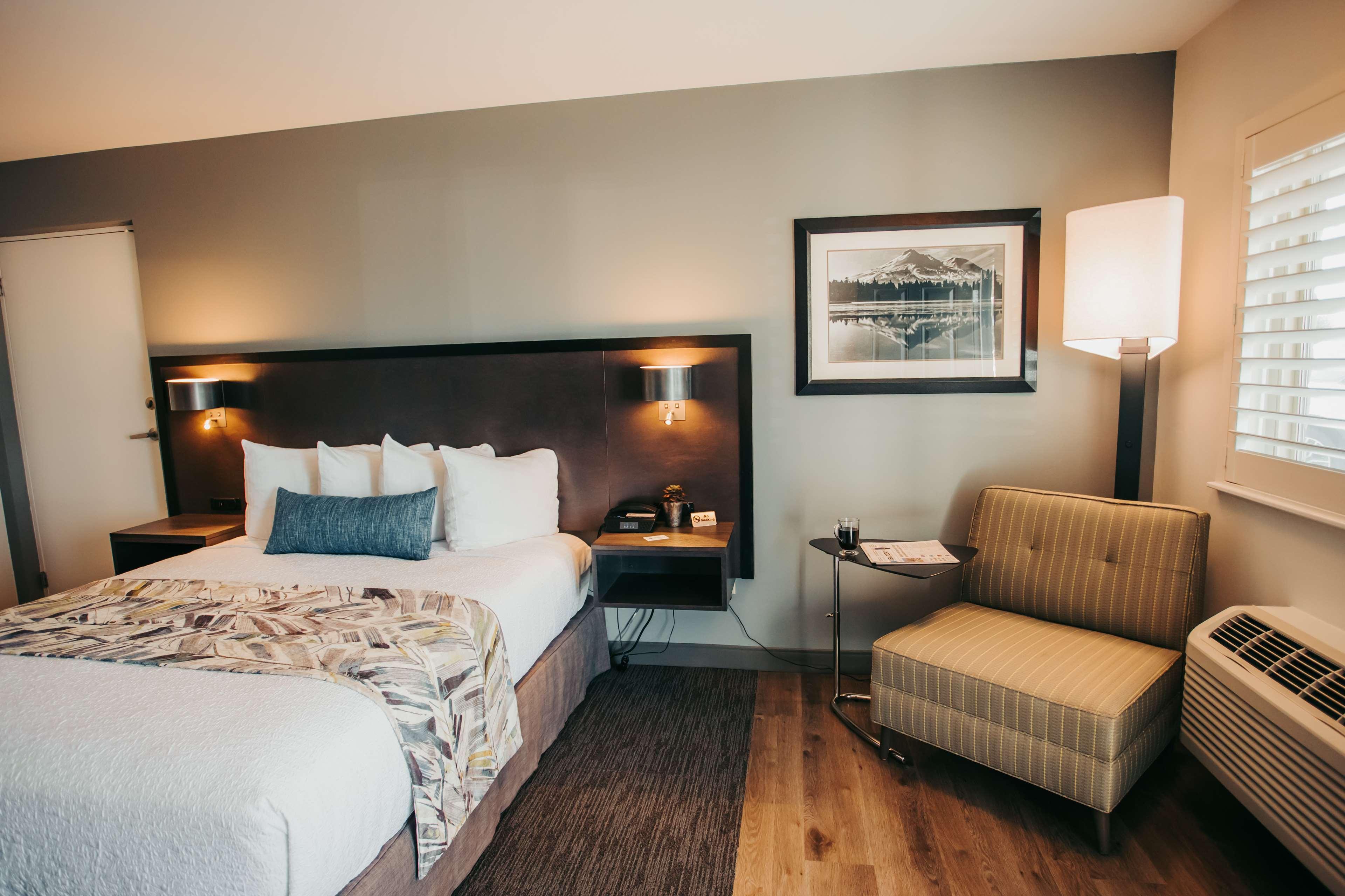 Best Western Plus Hilltop Inn Redding Esterno foto