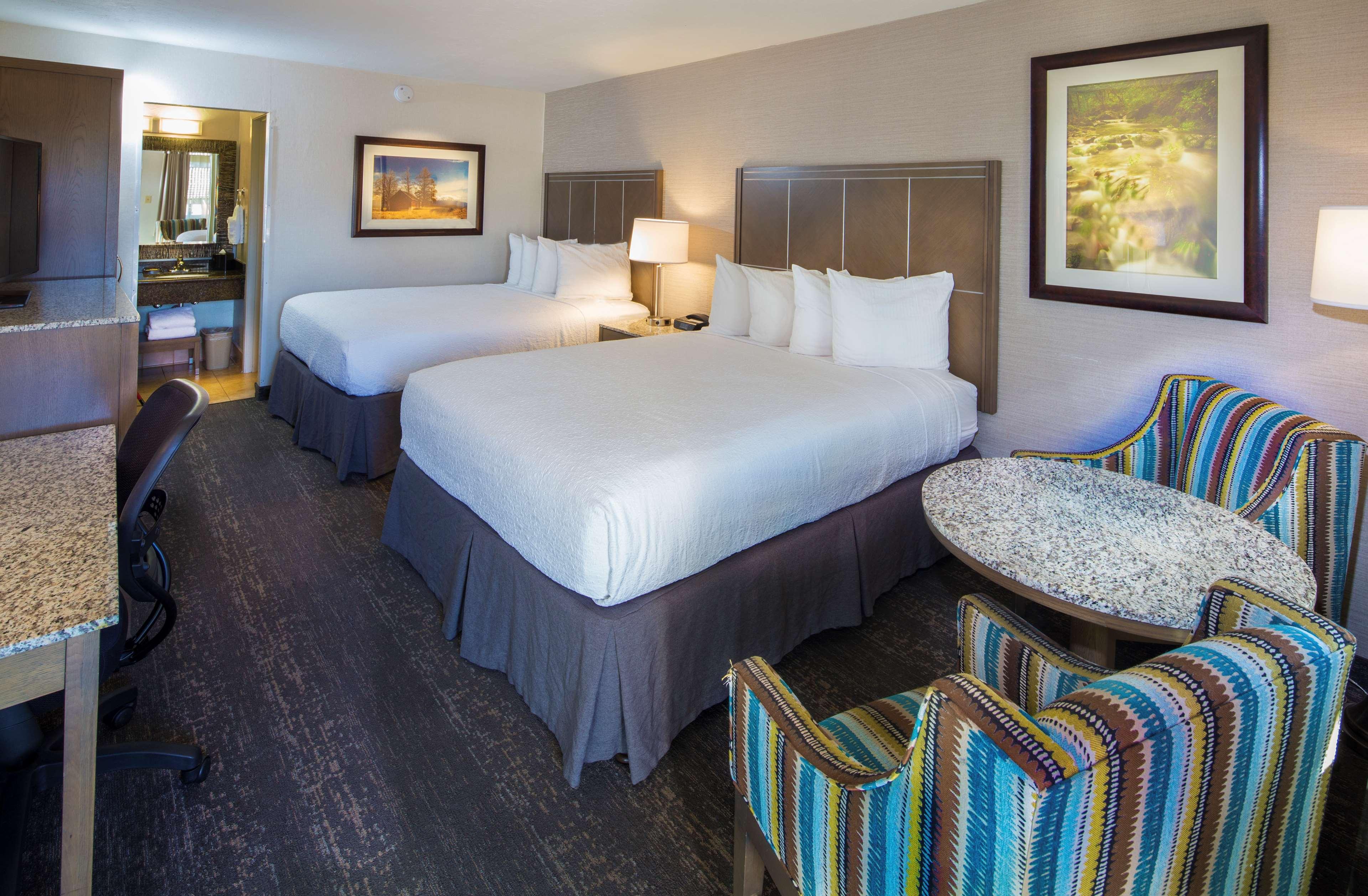 Best Western Plus Hilltop Inn Redding Esterno foto